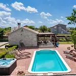 Josip & Mia By Interhome * Gornji Zemunik