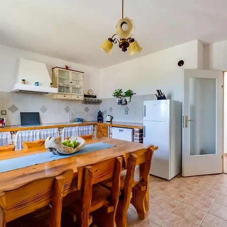 Villa Josip & Mia By Interhome