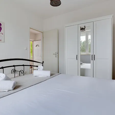 Josip & Mia By Interhome * Gornji Zemunik