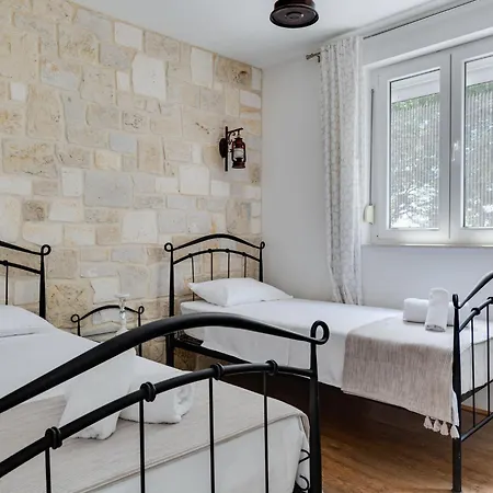 Josip & Mia By Interhome Villa