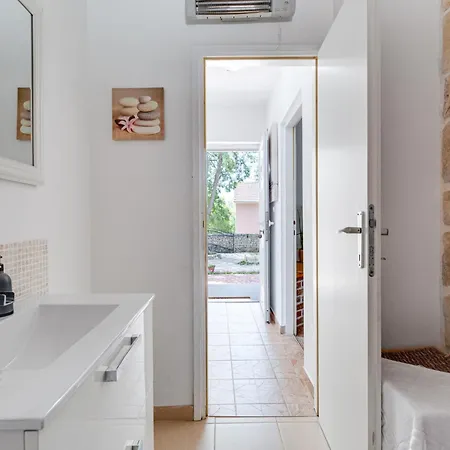 Josip & Mia By Interhome * Gornji Zemunik