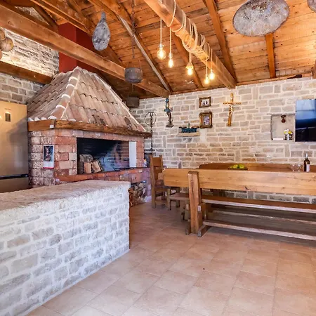 Villa Josip & Mia By Interhome Gornji Zemunik