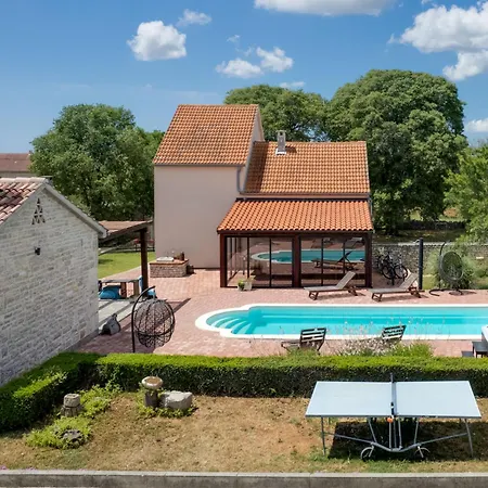 Josip & Mia By Interhome * Gornji Zemunik