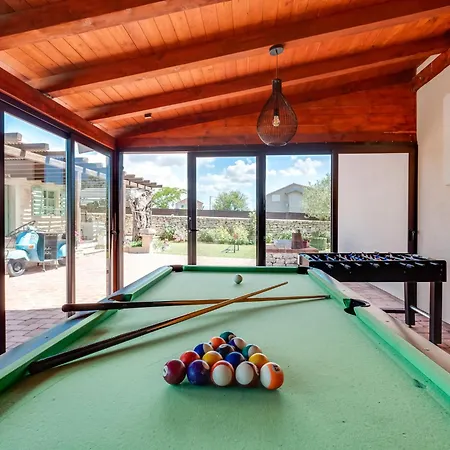 Josip & Mia By Interhome *